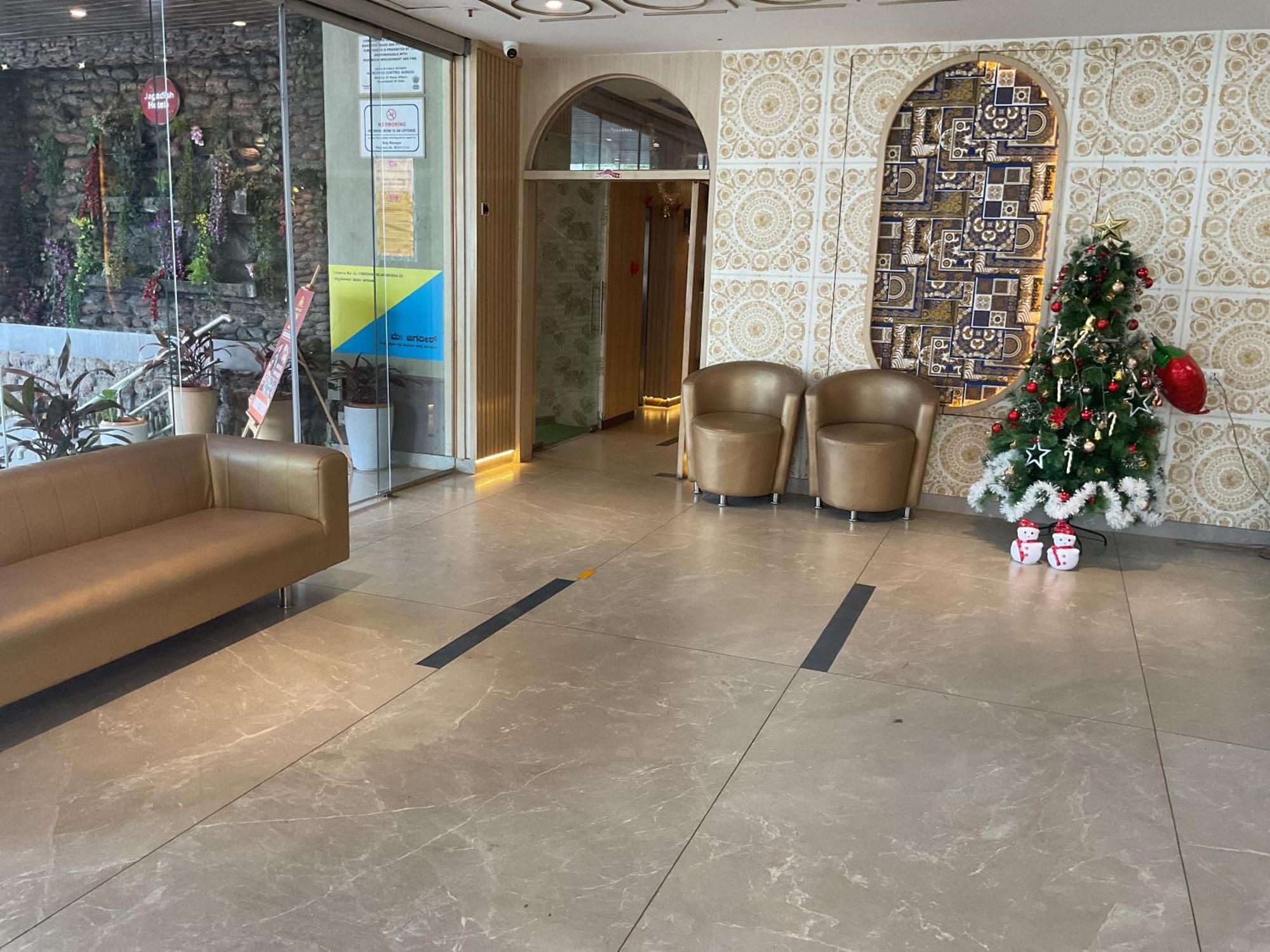 Hotel Jagadish International-Sankey Road Bengaluru Kültér fotó
